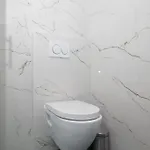 Lav Apartament *