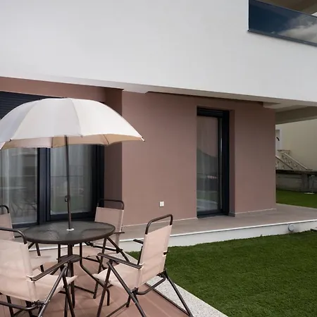 Lav Διαμέρισμα *